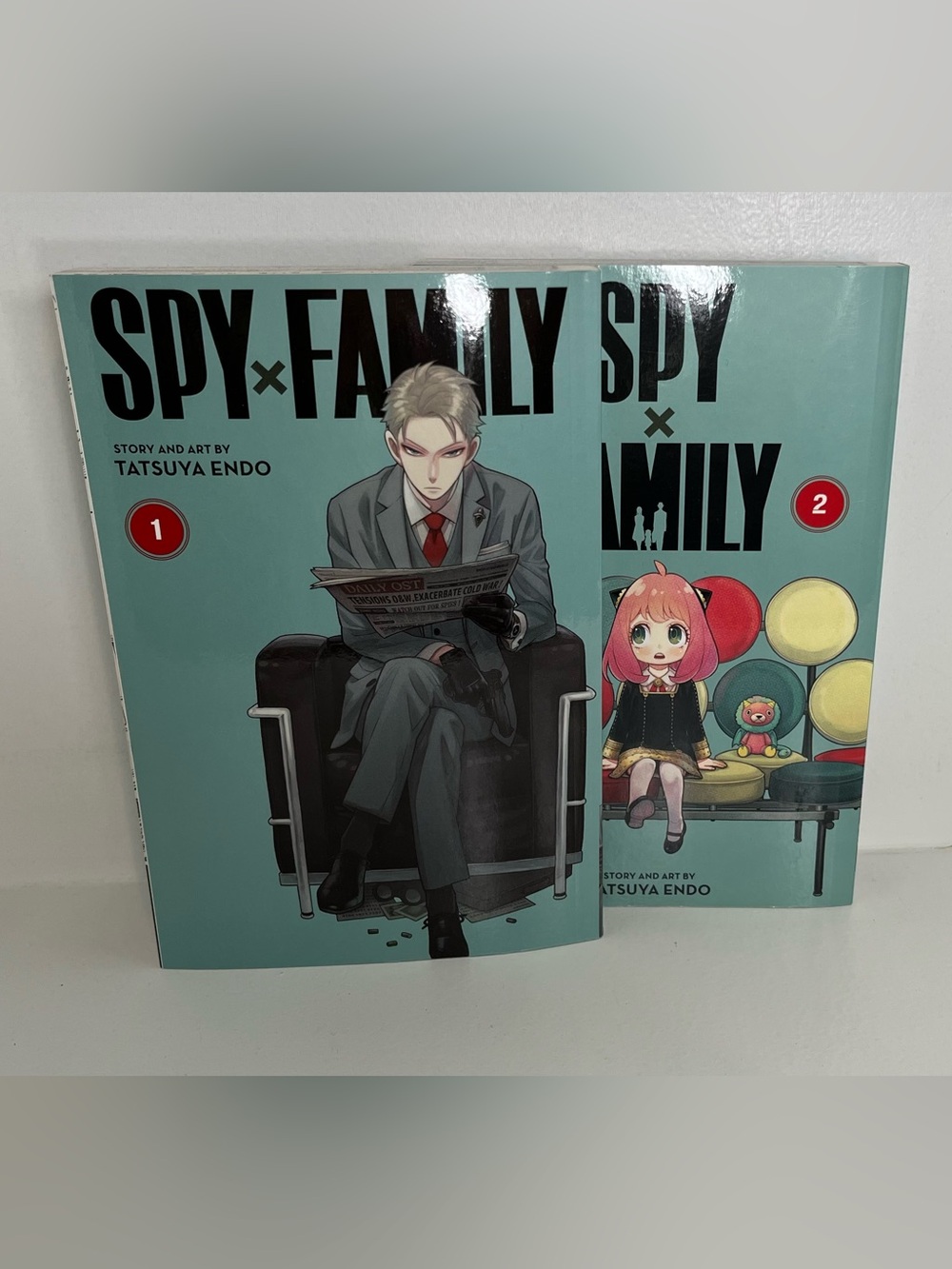 Manga SPY×FAMILY Vol.1-2 Set - Teal Covers with Red Accents